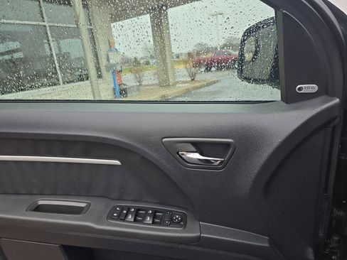 Used 2010 Dodge Journey SXT w/ Flexible Seating Group image 13