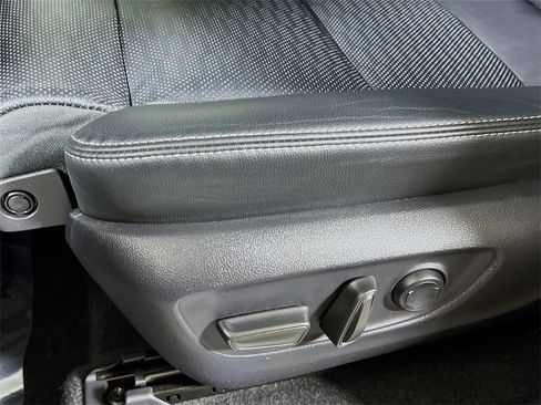 Certified 2025 Toyota Land Cruiser image 18