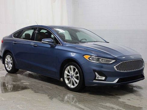 Used 2019 Ford Fusion Energi Titanium image 13