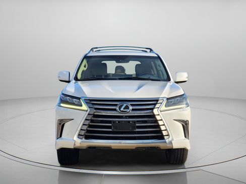 Used 2016 Lexus LX 570 4WD w/ Luxury Package image 6
