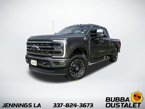 Used 2024 Ford F250 Platinum image 1