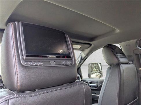 Used 2022 GMC Sierra 2500 AT4 AWD/4WD image 21