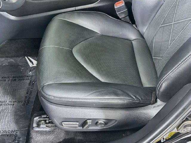 Used 2023 Toyota Highlander Platinum FWD image 18