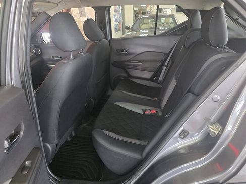 Used 2020 Nissan Kicks SV FWD image 19
