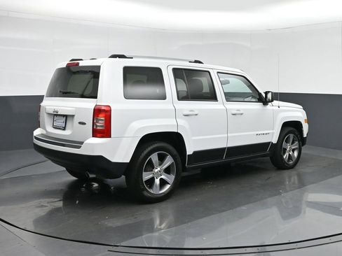 Used 2017 Jeep Patriot High Altitude image 7