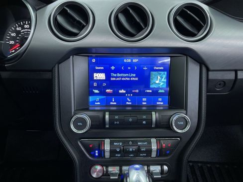 Used 2022 Ford Mustang Premium image 20