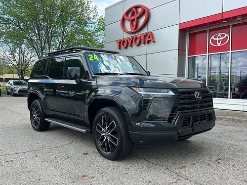 Used 2024 Lexus GX 550 w/ Accessory Package (31) image 8