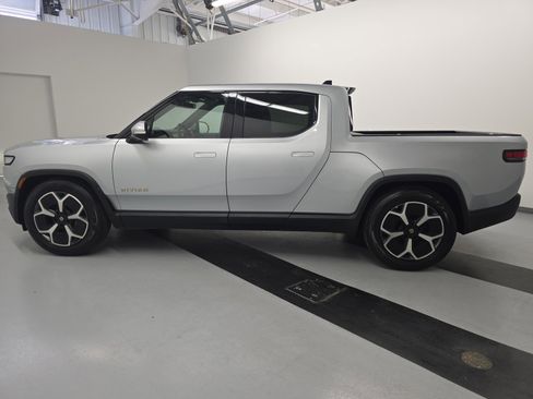 Used 2022 Rivian R1T Adventure AWD/4WD image 2