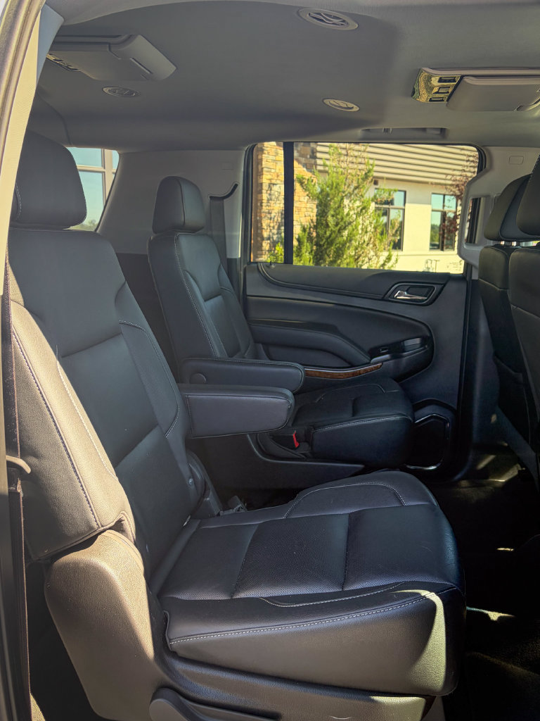 Used 2020 Chevrolet Suburban Premier AWD/4WD image 20