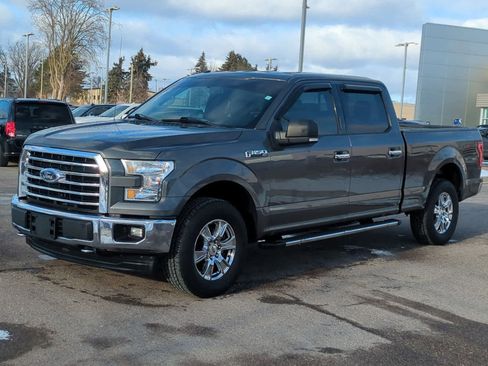 Used 2017 Ford F150 XLT w/ Equipment Group 302A Luxury image 4