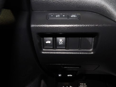 Used 2018 Nissan Altima 2.5 SV image 12