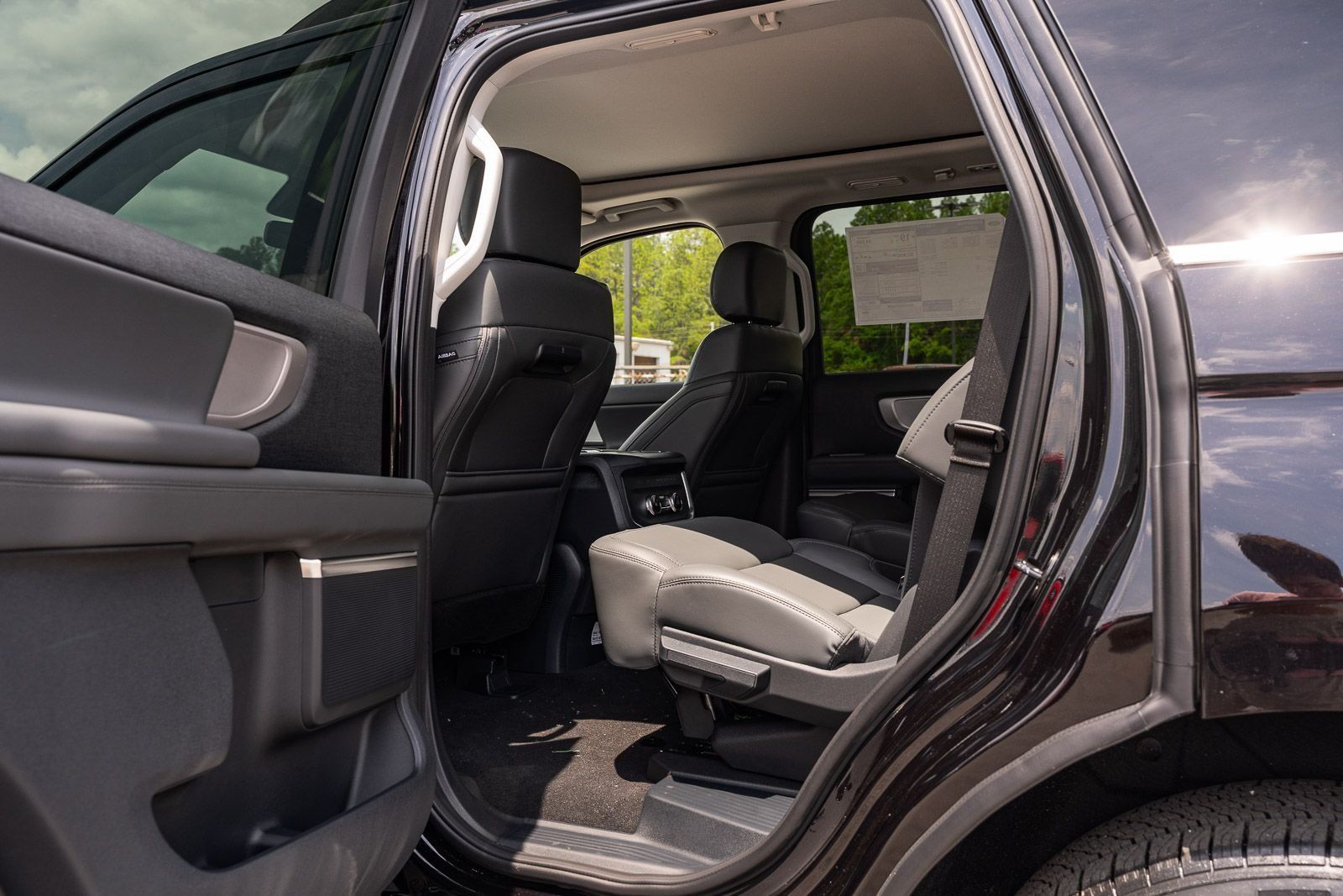 New 2026 Ford Expedition Active RWD image 12