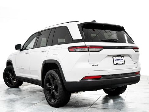 Used 2025 Jeep Grand Cherokee Limited w/ Black Appearance Package AWD/4WD image 5