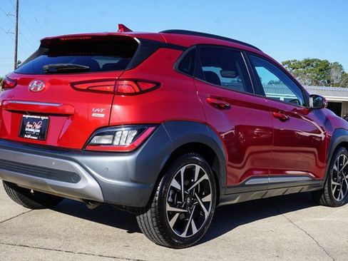 Used 2022 Hyundai Kona Limited image 4