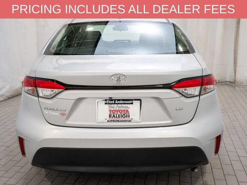 Used 2024 Toyota Corolla LE FWD image 4