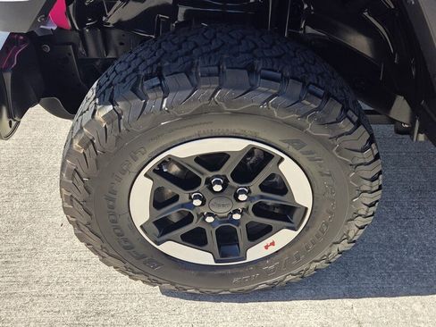 Used 2020 Jeep Wrangler Rubicon AWD/4WD image 9