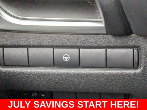 Used 2022 Nissan Rogue SV FWD image 41
