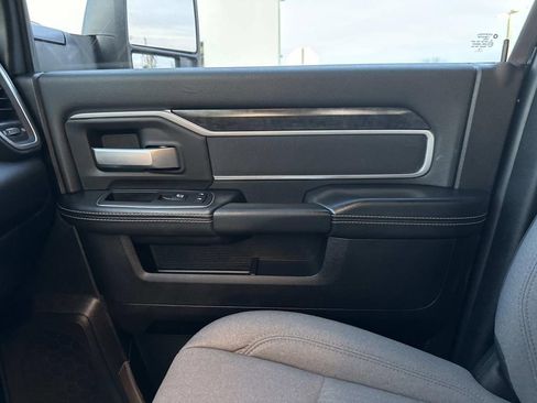 Used 2024 RAM 2500 Big Horn w/ Bed Utility Group image 31