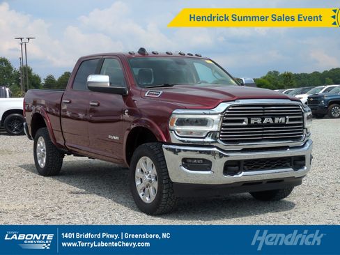 Used 2022 RAM 2500 Laramie AWD/4WD image 1