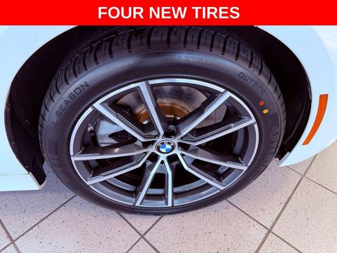 Used 2020 BMW 330i xDrive Sedan w/ Premium Package image 4
