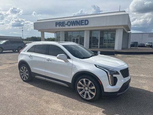 Used 2019 Cadillac XT4 Premium Luxury w/ Driver Assist Package FWD image 18