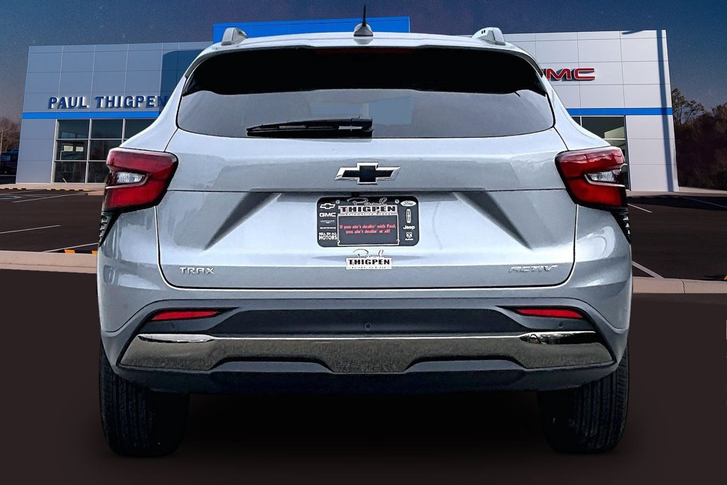 New 2026 Chevrolet Trax ACTIV w/ Driver Confidence Package FWD image 5
