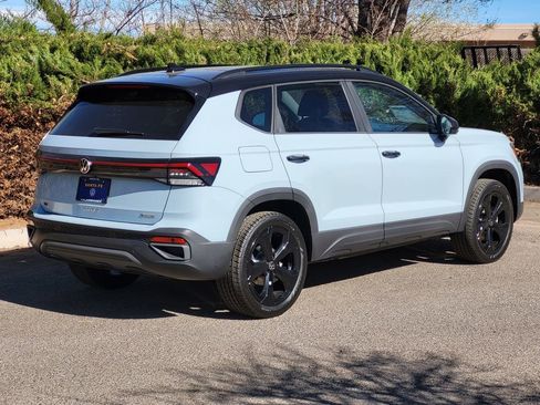 New 2026 Volkswagen Taos SE AWD/4WD image 4