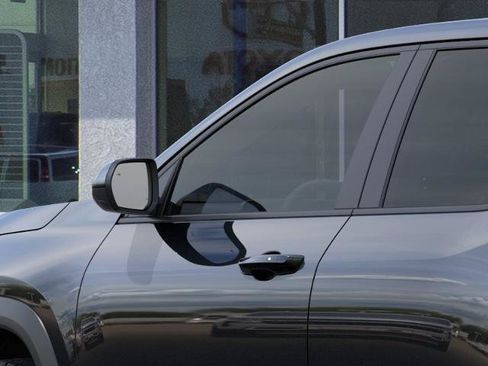 New 2027 Chevrolet Equinox LT FWD image 36