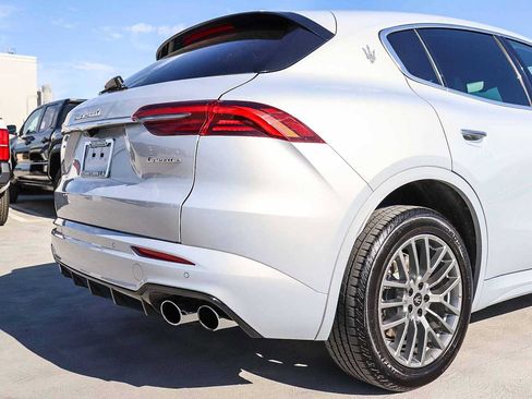 Used 2024 Maserati Grecale GT AWD/4WD image 9