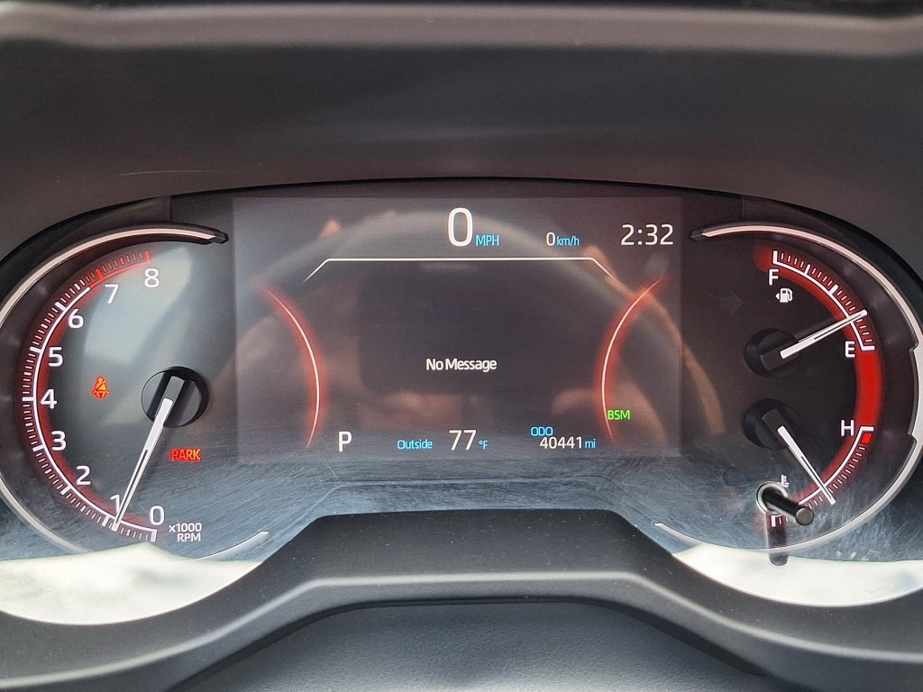 Used 2025 Toyota RAV4 XLE w/ Weather Package AWD/4WD image 18