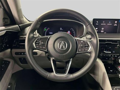 Used 2023 Acura MDX SH-AWD w/ Technology Package image 10