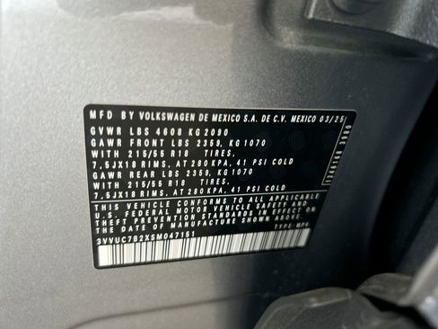 Certified 2025 Volkswagen Taos SE image 44