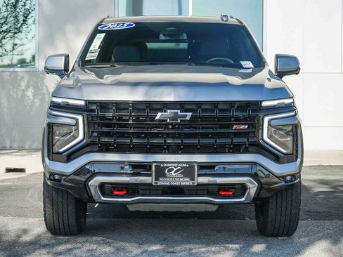 Used 2025 Chevrolet Tahoe Z71 image 2