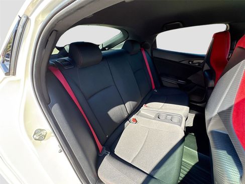Used 2019 Honda Civic Type R image 23