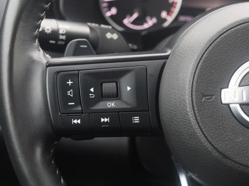 Used 2024 Nissan Pathfinder SV w/ Black Appearance Package AWD/4WD image 18