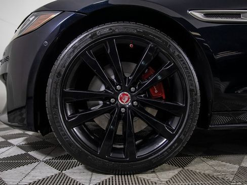 Used 2018 Jaguar XF First Edition image 41