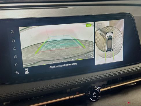 Used 2023 Nissan Ariya FWD image 23