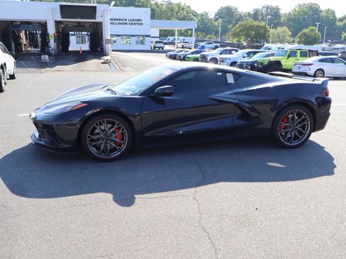 Used 2024 Chevrolet Corvette Stingray Preferred Cpe w/ Z51 Performance Package RWD image 18