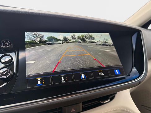 Used 2023 Buick Envision Avenir FWD image 38