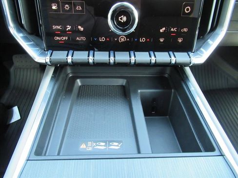 New 2026 GMC Acadia Elevation w/ Elevation Premium Package FWD image 27