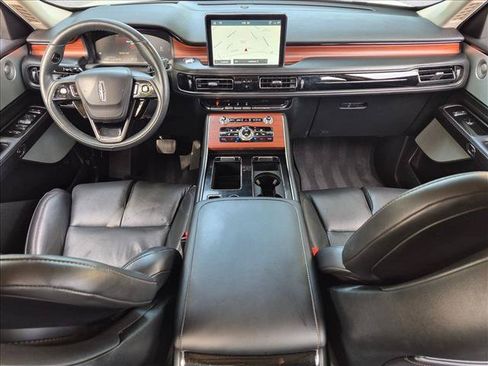 Used 2023 Lincoln Aviator Reserve w/ Equipment Group 201A RWD image 15