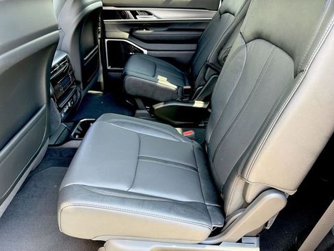 New 2026 Jeep Grand Wagoneer Limited AWD/4WD image 20