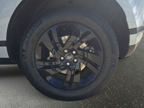 Used 2025 Land Rover Range Rover Evoque S image 36