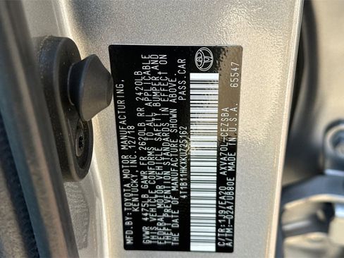 Used 2019 Toyota Camry SE image 33