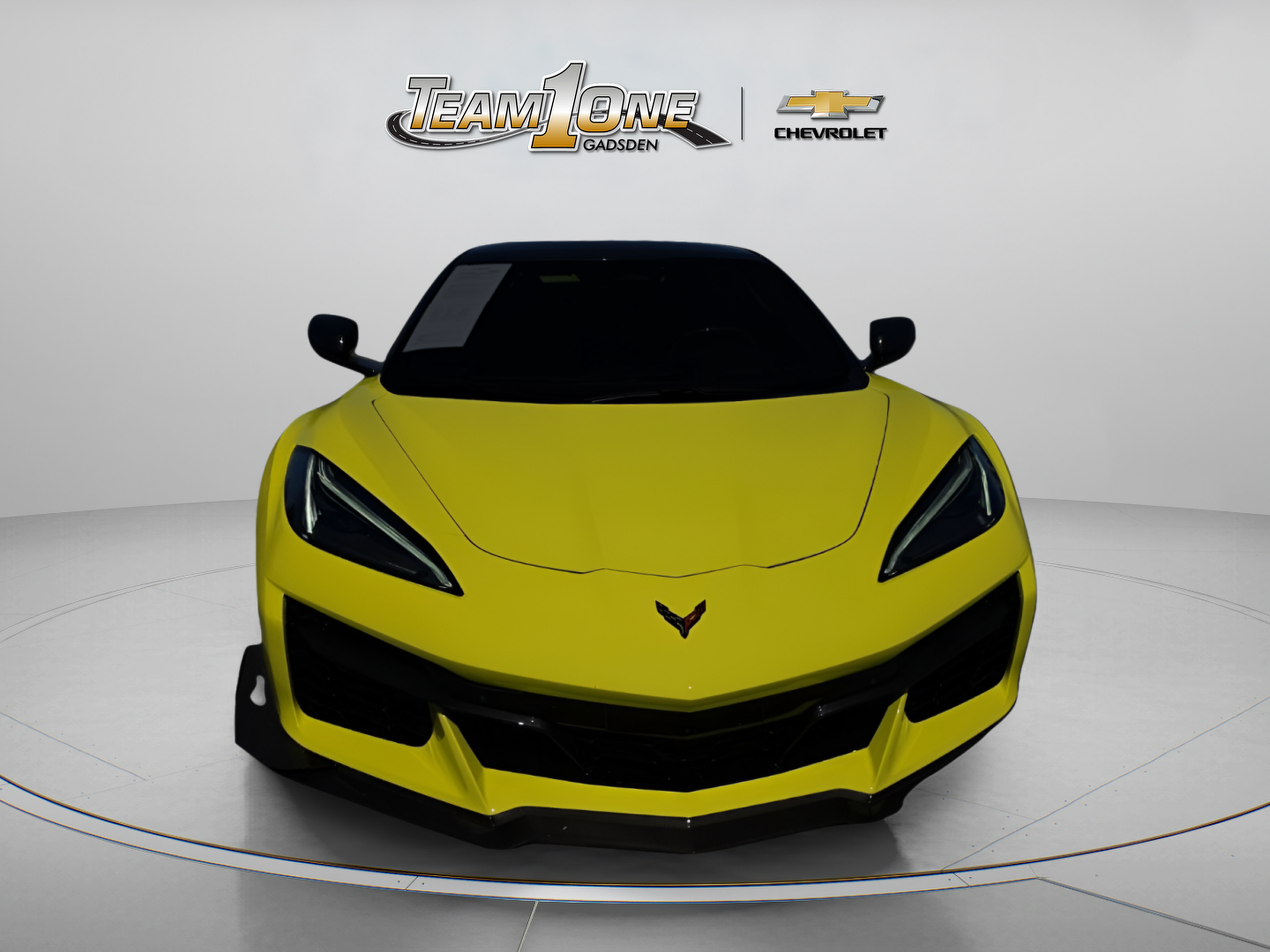 Used 2024 Chevrolet Corvette Z06 w/ Z07 Performance Package RWD image 2