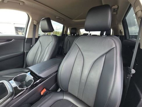 Used 2022 Lincoln Nautilus Reserve w/ Equipment Group 201A image 26