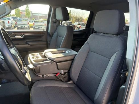 Used 2024 Chevrolet Silverado 1500 LT AWD/4WD image 18