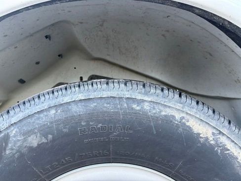 Used 2024 GMC Savana 2500 w/ Driver Convenience Package image 17