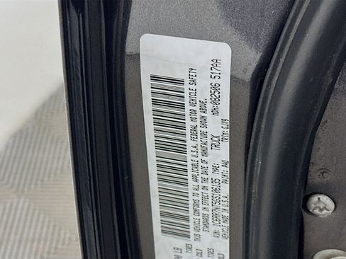 Used 2016 RAM 1500 Laramie w/ Convenience Group image 12