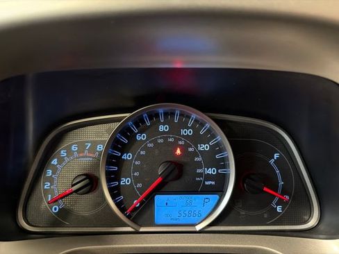 Used 2015 Toyota RAV4 LE FWD image 18